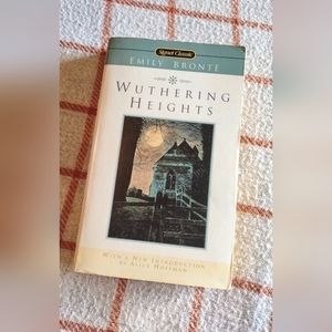 Wuthering Heights Paperback